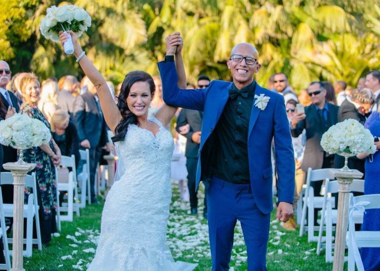 Ancienne star du porno, Brittni est aujourd’hui mariée et diffuse le message de l’Évangile