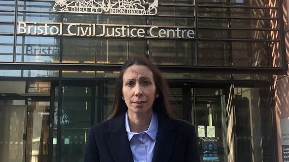 image2f21262202f202010012fob_9db3b7_kris-4020957