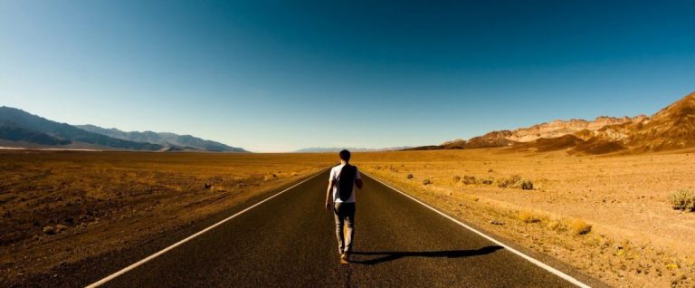 Nous sommes des voyageurs sur cette terre