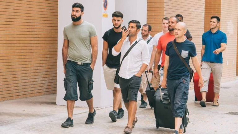 Espagne : neuf évangélistes allemands incarcérés lors d'une prédication dans le métro de Valence