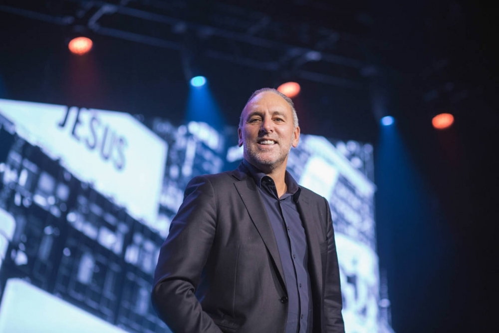 Exécutif de Hillsong.  dit que les abus du tribunal par Frank Houston n'ont pas été signalés parce que ce n'est pas une "affaire d'actualité"