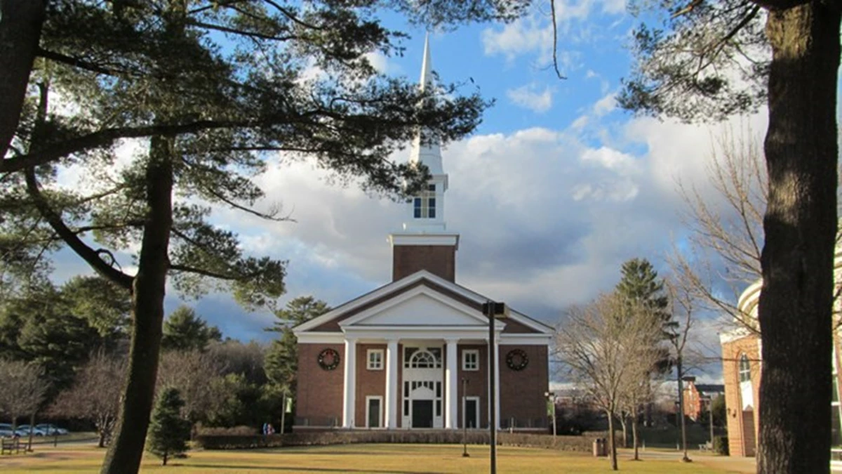 Gordon College s'installe avec le professeur It Said Was a Minister