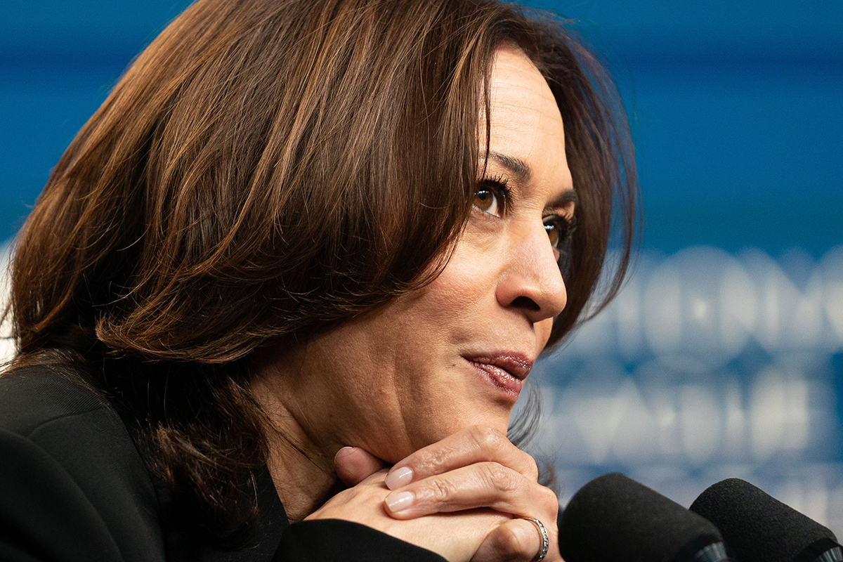 Kamala Harris omet le "droit à la vie" en citant la déclaration d'indépendance à l'occasion de l'anniversaire de Roe