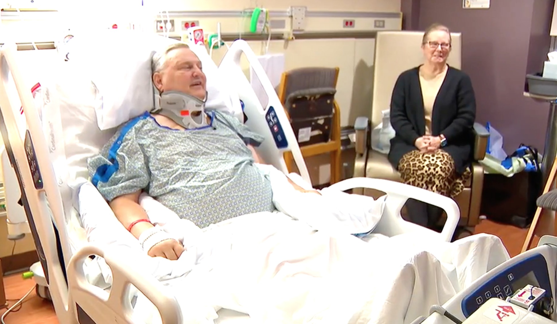 Un pasteur du Minnesota est resté paralysé après avoir glissé sur la glace devant l'église