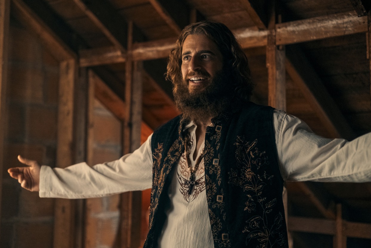 Le cinéaste de "Jesus Revolution" explique pourquoi ils ont choisi de ne pas partager la sexualité de Lonnie Frisbee