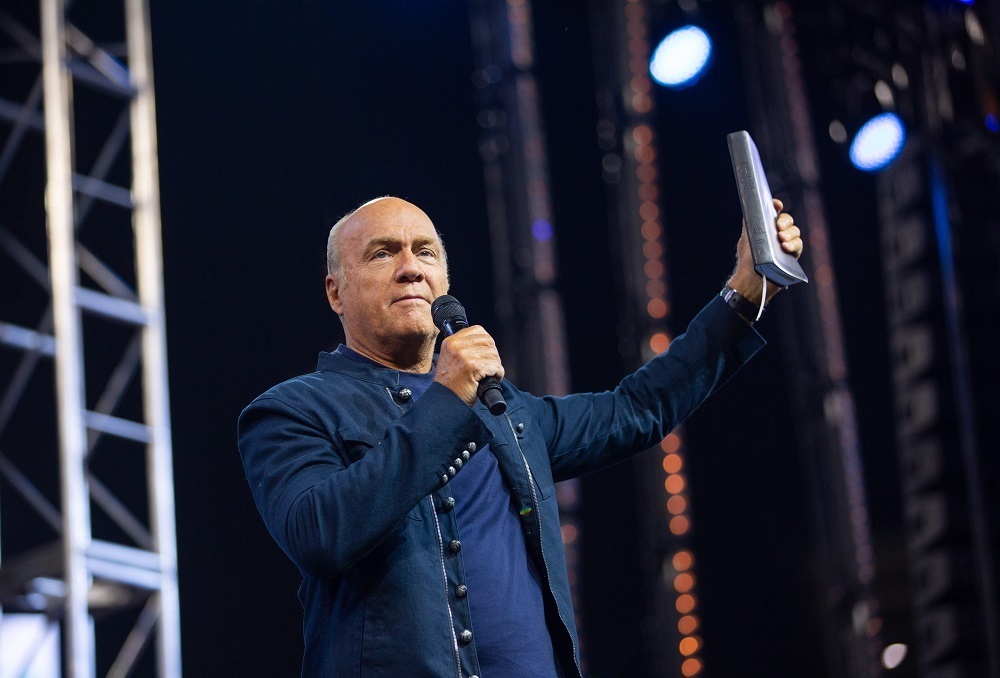 Le pasteur Greg Laurie révèle un nouveau lieu pour Harvest Crusade et explique pourquoi ce ne sera pas au Angel Stadium