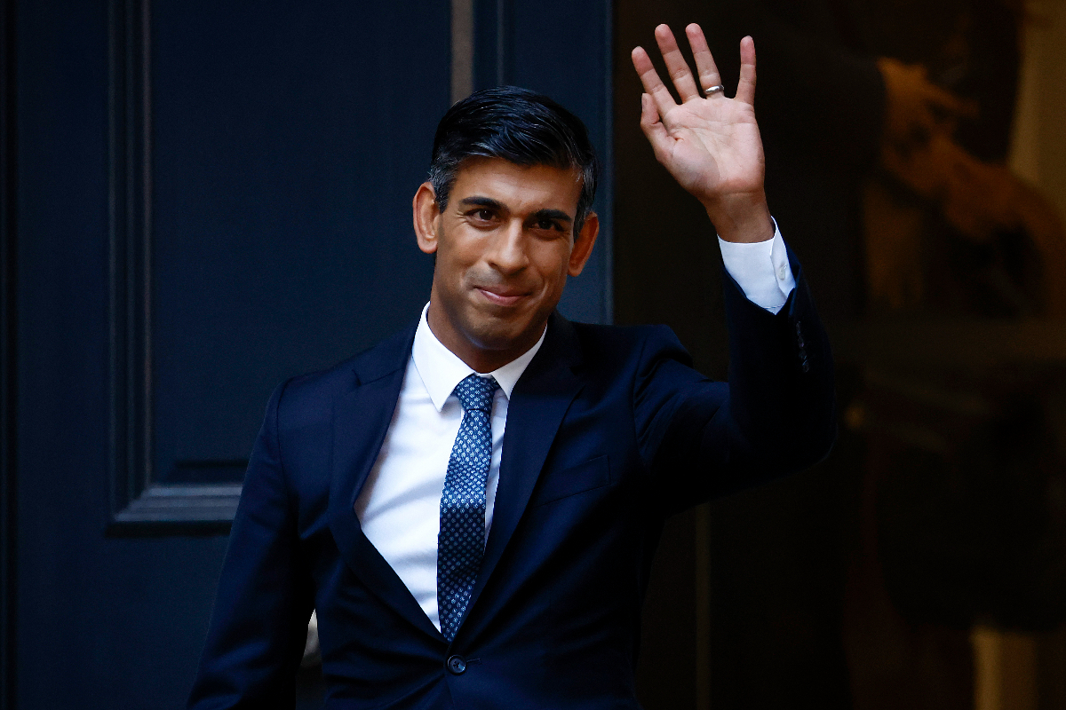Le Premier ministre britannique Rishi Sunak déclare que 0% des femmes ont un pénis et s'engage à "protéger" les espaces réservés aux femmes