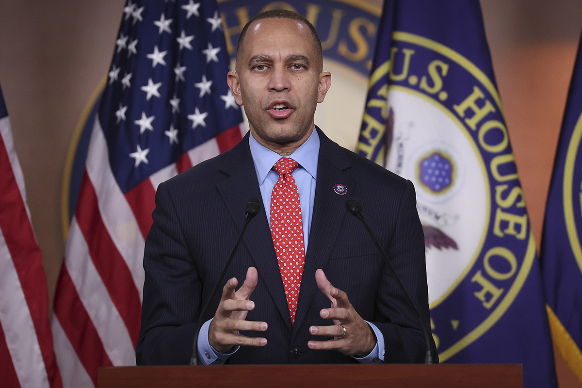 Les démocrates de la Chambre votent contre le projet de loi visant à protéger les sports féminins ;  Hakeem Jeffries affirme que le problème "n'existe pas"