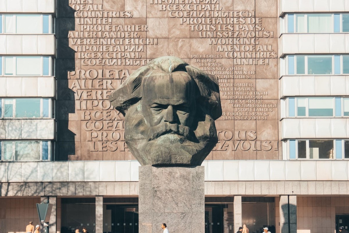 Le Livre des Actes n'est pas le communisme
