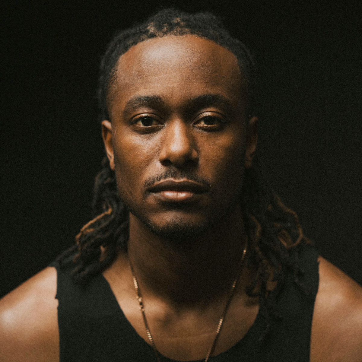Le rappeur chrétien KB dit que la musique profane apprend aux jeunes à "haïr Jésus"