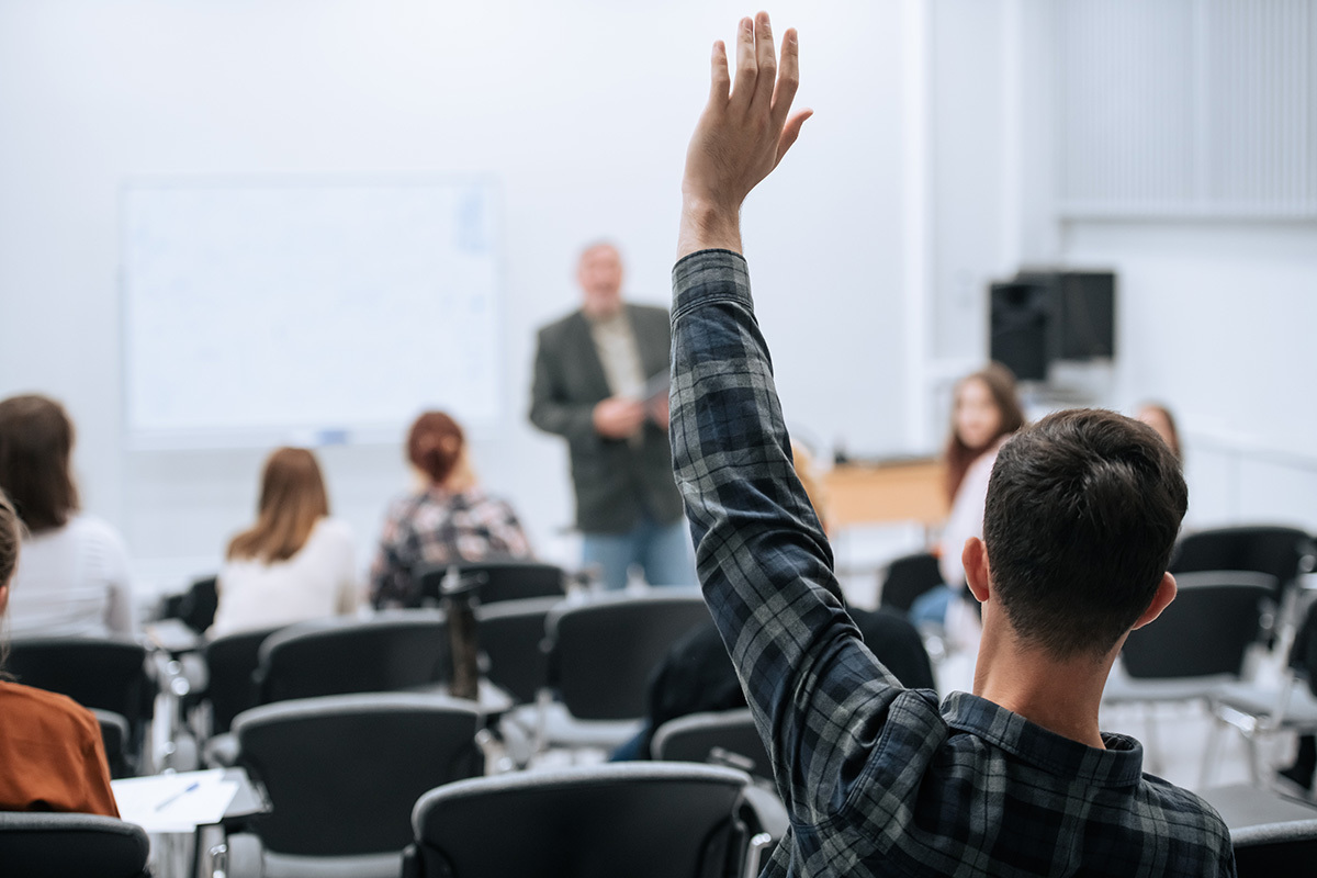 Les étudiants cherchant à se venger du discours des professeurs sont en hausse dans le contexte de la culture d'annulation: rapport