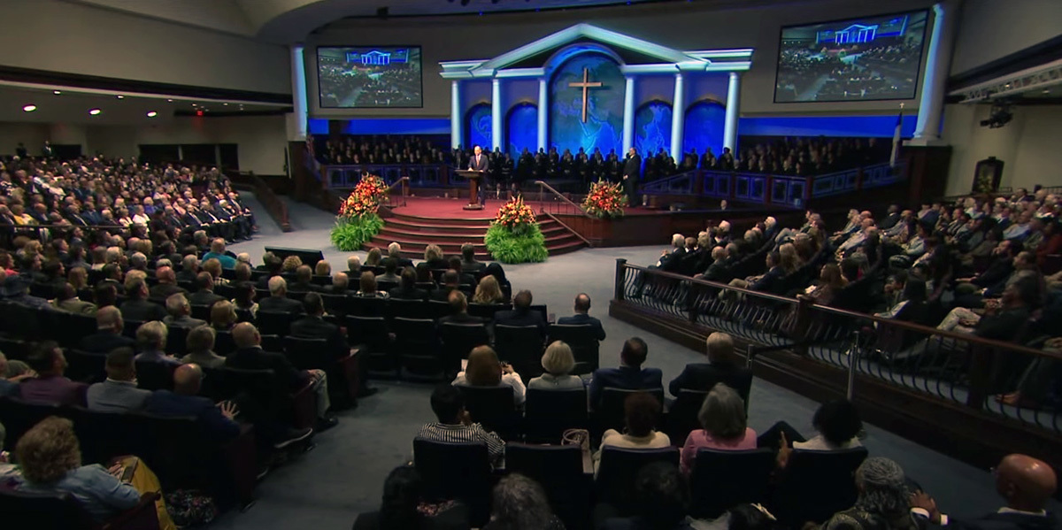 Tony Evans, Chuck Swindoll et Donald Trump rendent hommage à Charles Stanley lors d'une célébration de l'héritage