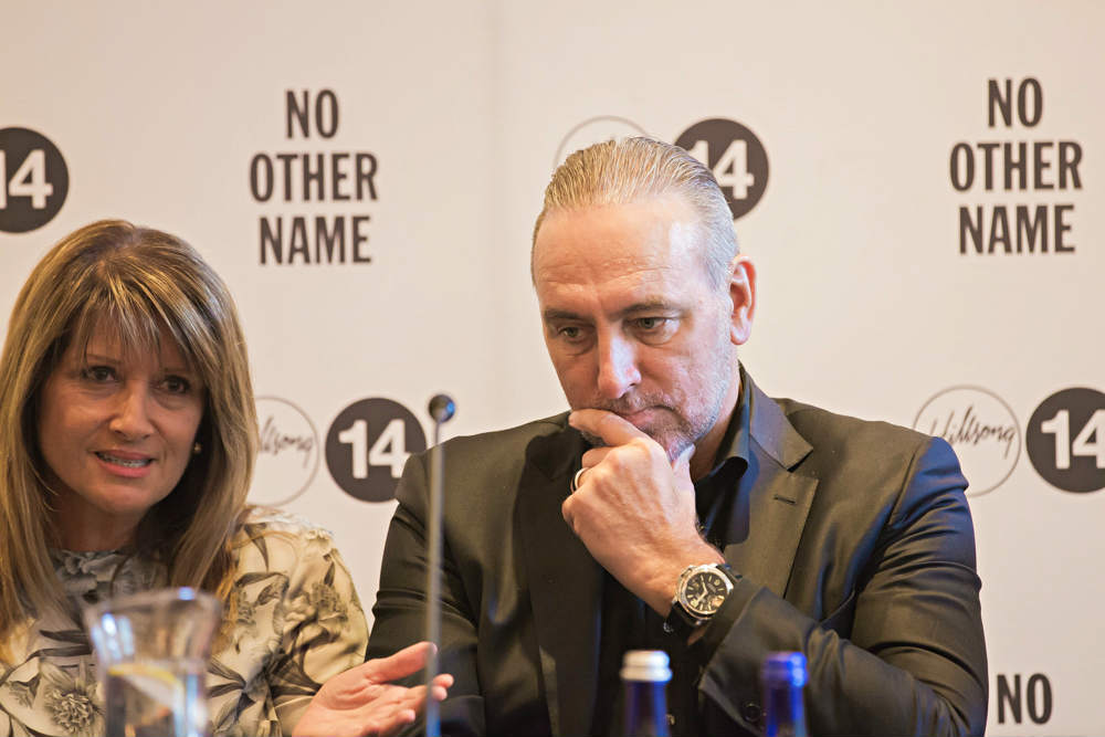 Le conseil d'administration de Hillsong a accepté de verser à Brian Houston, sa femme, 350 000 $ par an en retraite