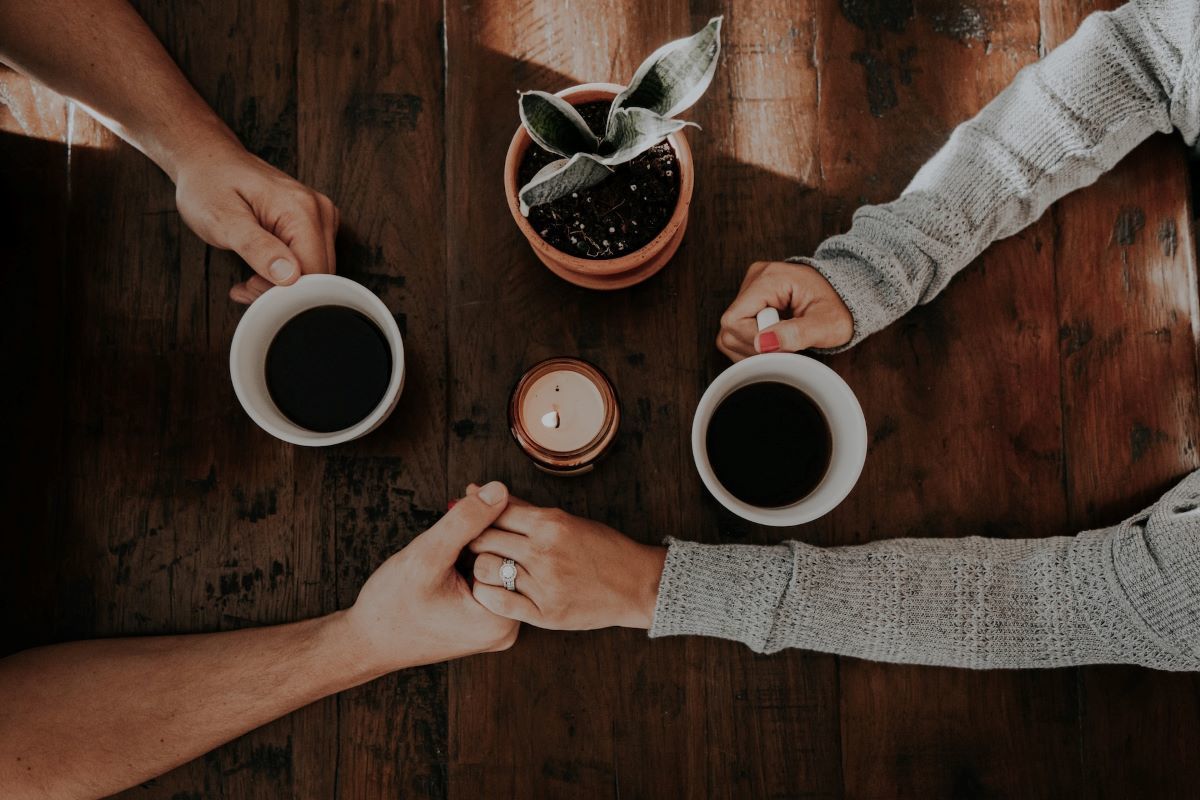 Soumission mutuelle dans 1 Pierre 3:1-7 : Le mari se soumet-il à sa femme ?
