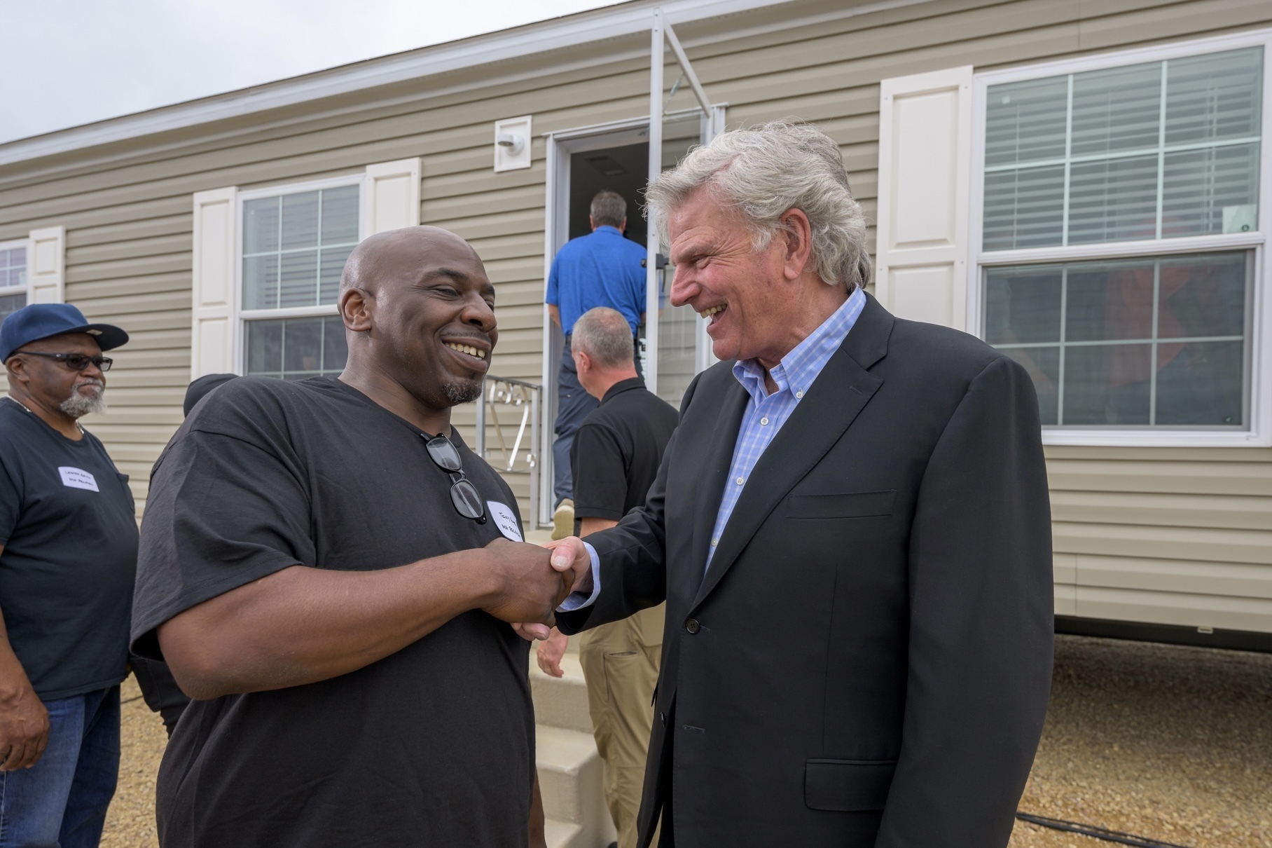 Samaritan's Purse fournit des mobil-homes aux familles du Mississippi dévastées par des tornades