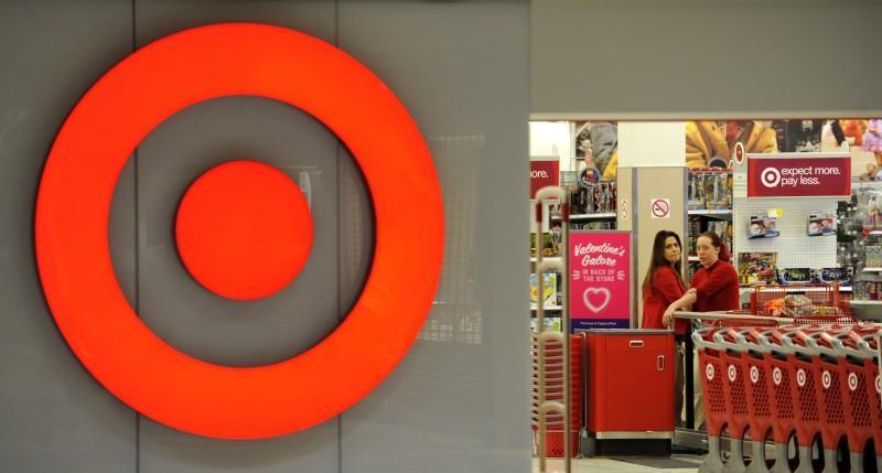 Target vend des marchandises de fierté de la marque "Satan respecte les pronoms"