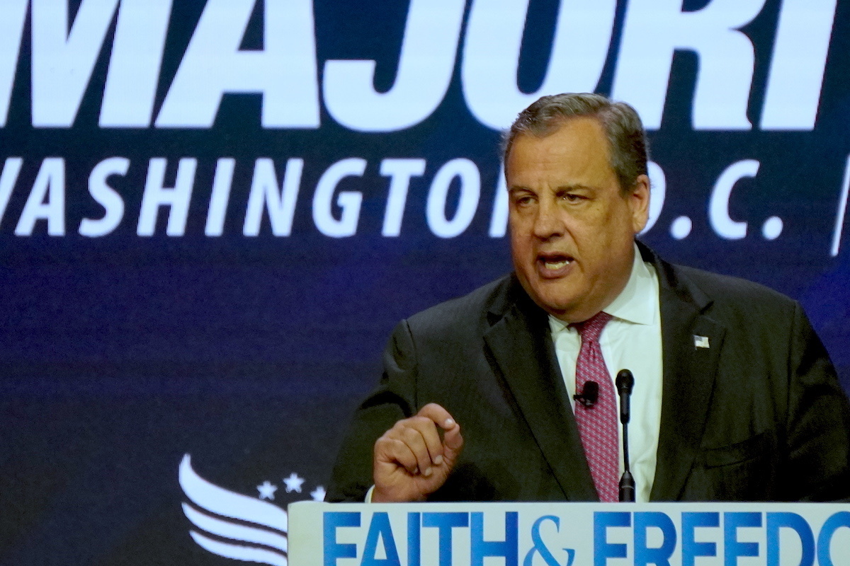 L'attaque de Chris Christie contre Trump attire les huées lors de l'événement Road to Majority de la Faith and Freedom Coalition