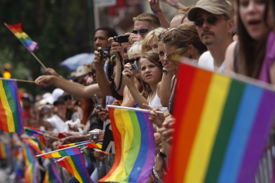 NBC News a vérifié les faits pour le titre sur le chant "Venez pour vos enfants" lors de la marche de la fierté LGBT