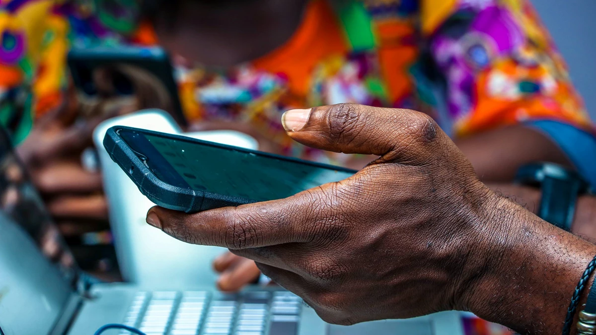 Let There Be Lite: lancement d'une application biblique hors ligne en Afrique et en Asie