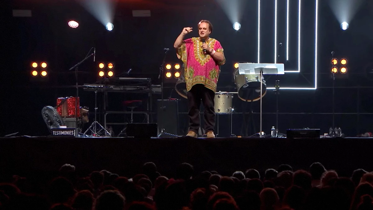 Le fondateur de Soul Survivor démissionne au milieu d'une enquête en cours