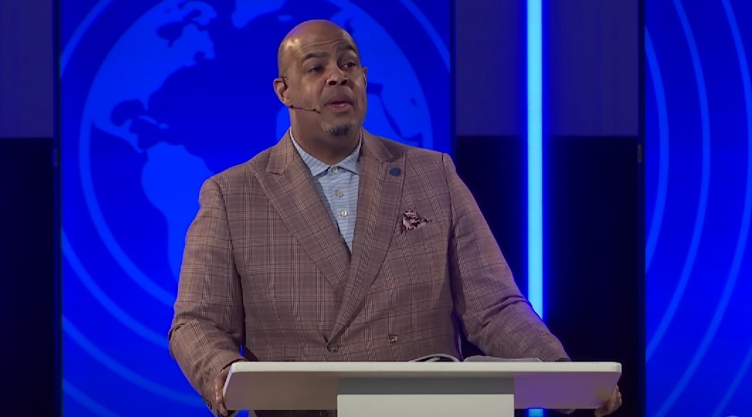 Willie McLaurin démissionne de son poste de président par intérim du comité exécutif de SBC en raison de fausses références