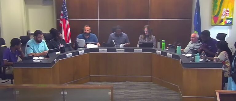 La ville de l’Iowa lève l’interdiction des « thérapies de conversion » LGBT pour les mineurs