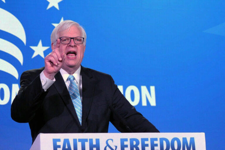 Dennis Prager sur la « liberté la plus importante » et pourquoi son érosion est une « voie garantie vers la tyrannie »