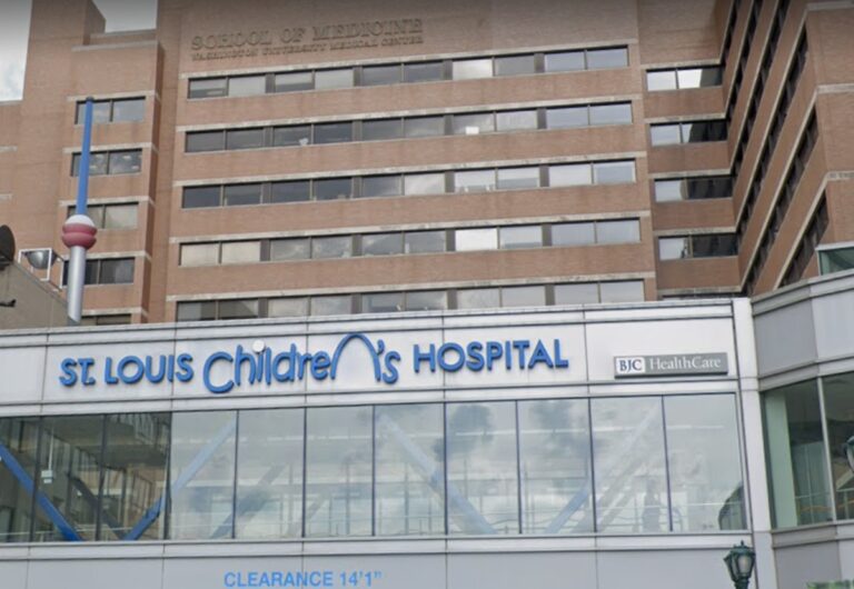 « On ne dit jamais non à personne » : le New York Times enquête sur les allégations d&rsquo;un lanceur d&rsquo;alerte contre la clinique de genre de St. Louis