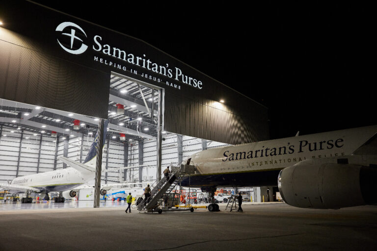 Samaritan&rsquo;s Purse inaugure un nouveau centre de réponse au transport aérien et un Boeing 757