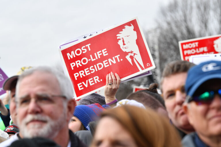 Les commentaires de Trump dans « Meet the Press » suscitent un débat sur les tactiques pro-vie après Roe