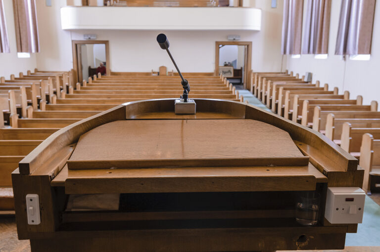 3 façons d&rsquo;arrêter de prêcher des sermons ennuyeux