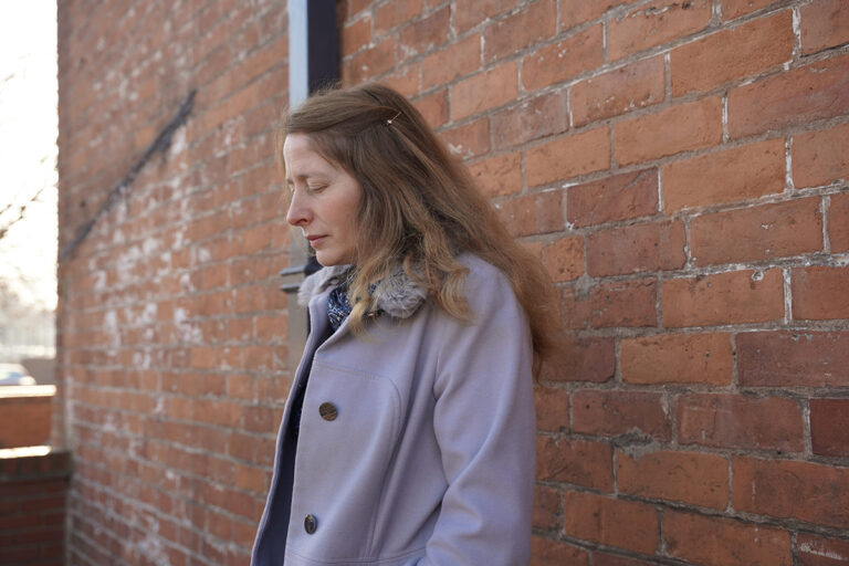 La police s&rsquo;excuse d&rsquo;avoir arrêté à deux reprises une femme alors qu&rsquo;elle priait devant une clinique d&rsquo;avortement, mais elle ne portera pas plainte