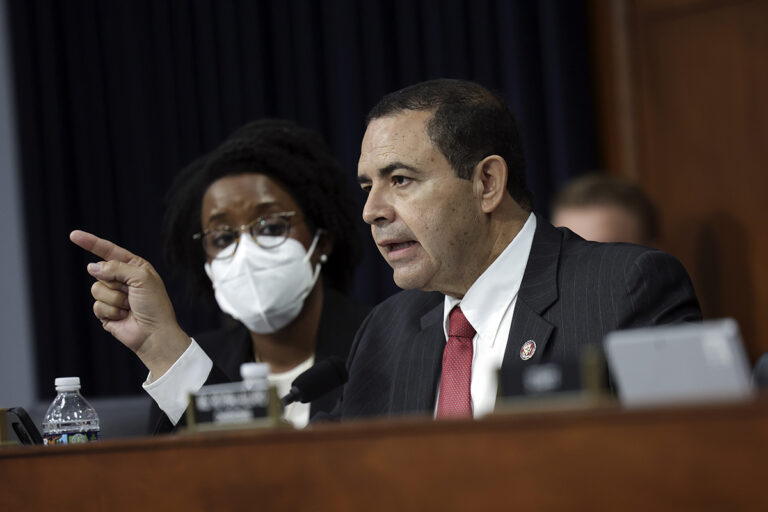 Le député démocrate Henry Cuellar détourné sous la menace d&rsquo;une arme à Washington, DC