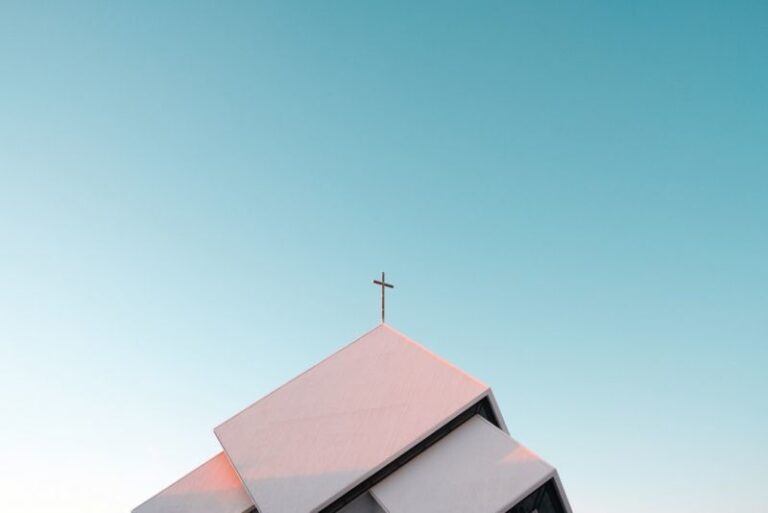 Le mouvement des méga-églises s’estompe.  Quelle est la prochaine étape ?