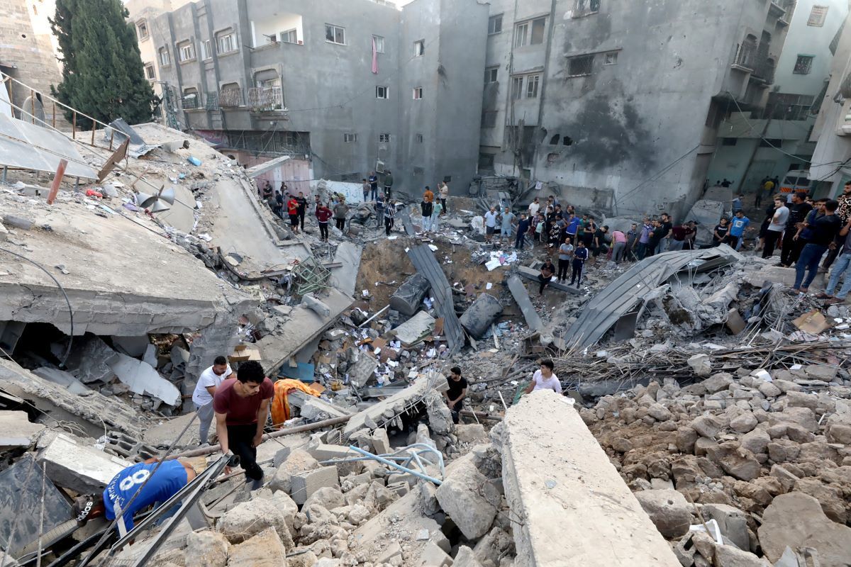 Une frappe aérienne israélienne endommage la plus ancienne église de Gaza abritant des chrétiens et des musulmans