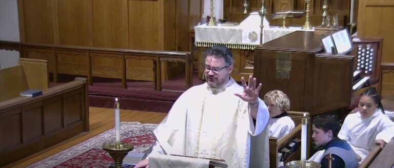 Un prêtre épiscopal poursuit le comté du Michigan et affirme que seuls les chrétiens « extrémistes » sont autorisés à prononcer des invocations