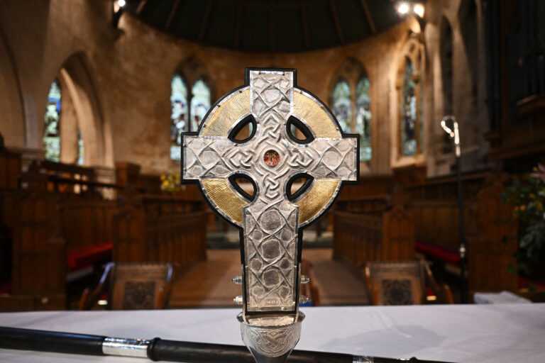6 raisons pour lesquelles l&rsquo;Église devrait embrasser la croix du Christ