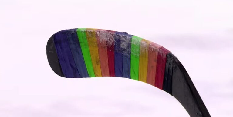 La LNH annule l&rsquo;interdiction faite aux joueurs d&rsquo;utiliser le ruban LGBT Pride sur leurs bâtons de hockey