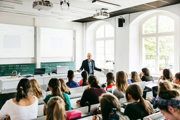 L&rsquo;inflation des frais de scolarité est plus faible dans les États offrant le choix de l&rsquo;école, selon un rapport