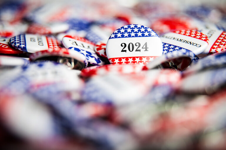 Présidentielle 2024 : 8 candidats en campagne pour des tiers