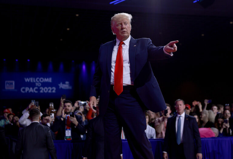 Trump suscite des réactions négatives suite à ses commentaires qualifiant le Hezbollah de « très intelligent »