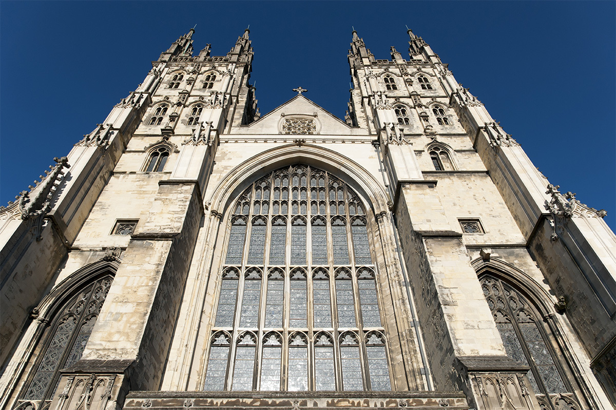 Les groupes athées applaudissent alors que le Parlement britannique s'apprête à examiner un projet de loi rompant les liens du CofE avec le gouvernement