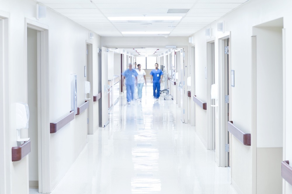 De plus en plus de médecins britanniques pensent que la légalisation du suicide assisté nuira à leur profession, selon une enquête