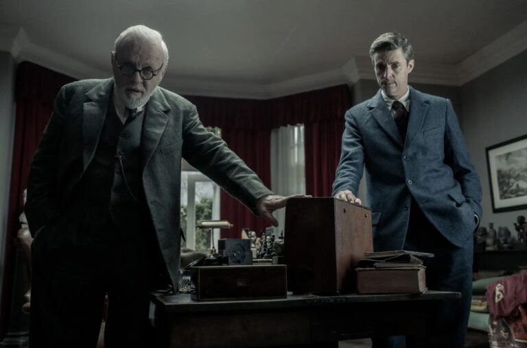La star de « Freud’s Last Session » joue CS Lewis aux côtés d’Anthony Hopkins, la « beauté » de l’écriture du célèbre apologiste