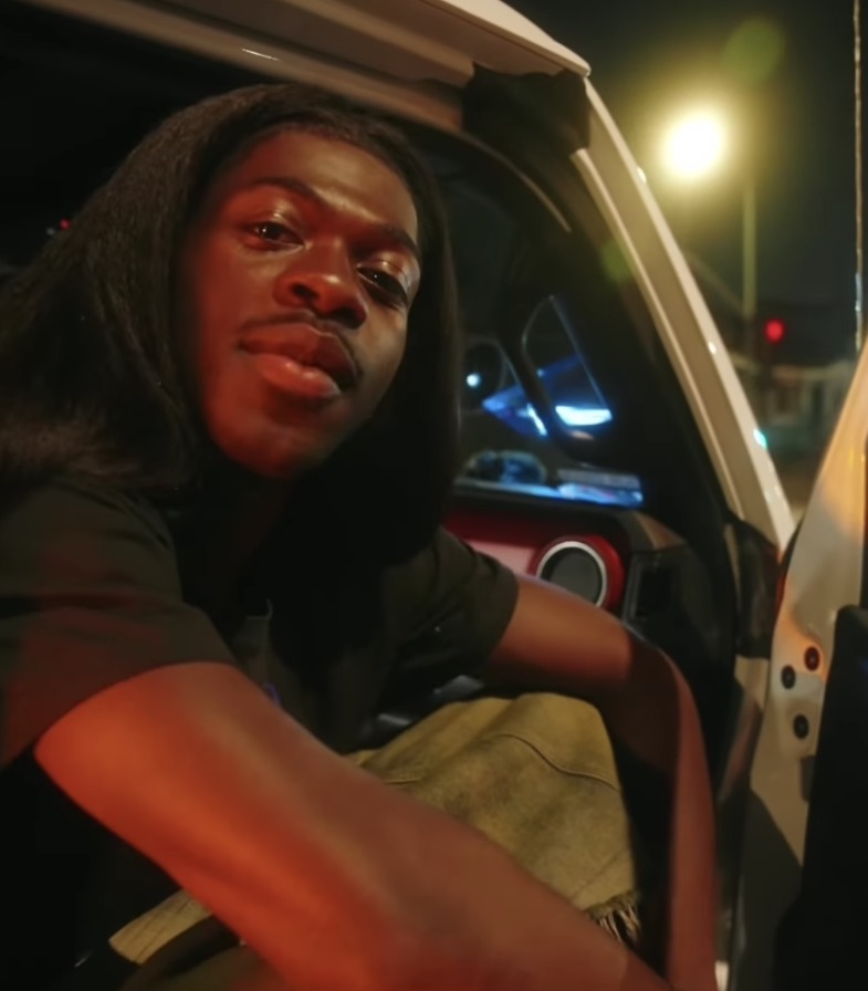 Lecrae répond aux réactions négatives des chrétiens face au rappeur gay Lil Nas X qui entre dans son « ère chrétienne »