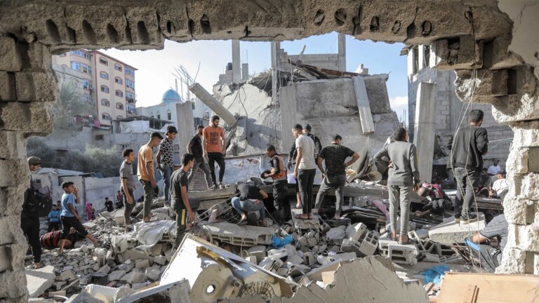 Les chrétiens de Gaza doivent-ils fuir vers le sud, évacuer vers l’est ou rester dans des abris religieux ?