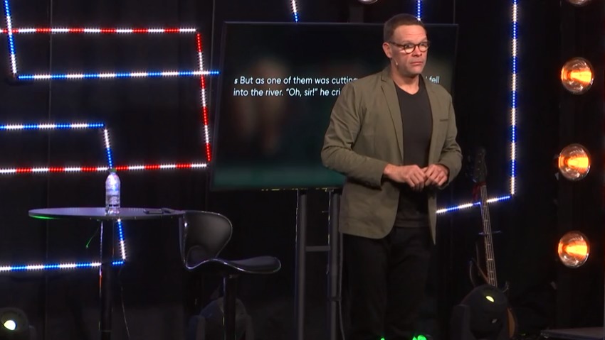 Perry Noble dit qu'il n'aurait jamais pensé qu'il redeviendrait pasteur et annonce le nouveau campus de la Deuxième Chance
