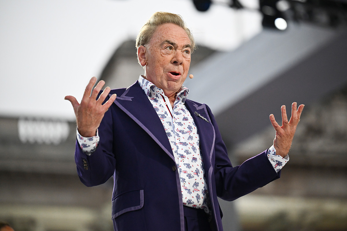 Andrew Lloyd Webber dit avoir appelé un prêtre pour expulser le « poltergeist » de son domicile