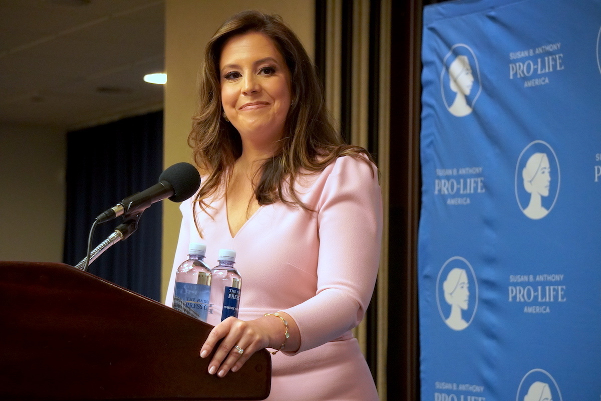 « Attendue depuis longtemps » : Elise Stefanik célèbre la démission de la présidente de Harvard, Claudine Gay