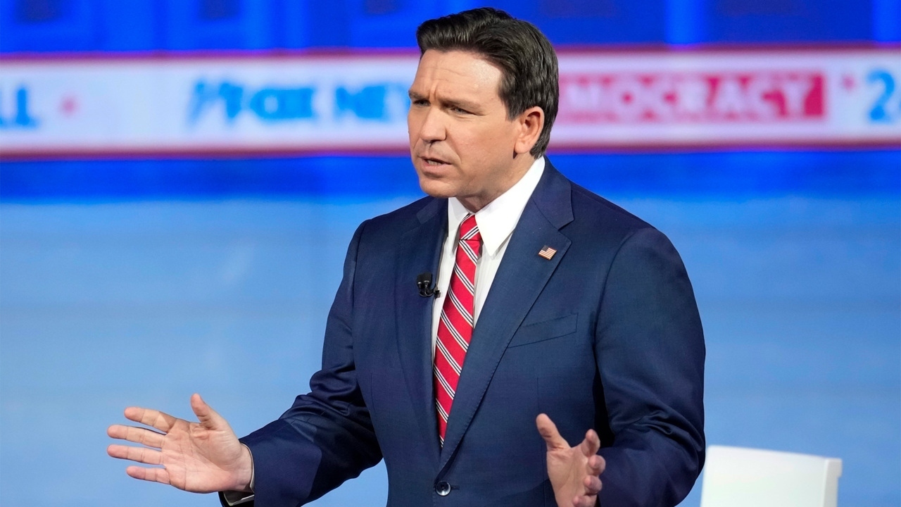 DeSantis frappe ses principaux rivaux et promet de tirer sur les membres du cartel lors de la mairie de Fox News